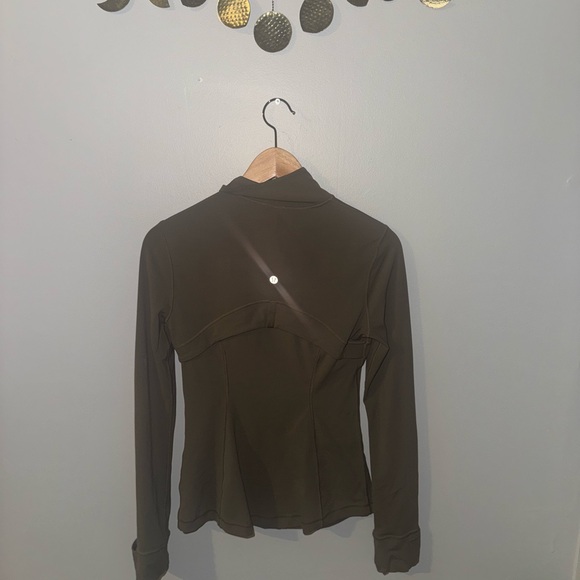 Lululemon Define Jacket Nulu, Hip Length, Nomad - Retail $118 - Picture 4 of 5